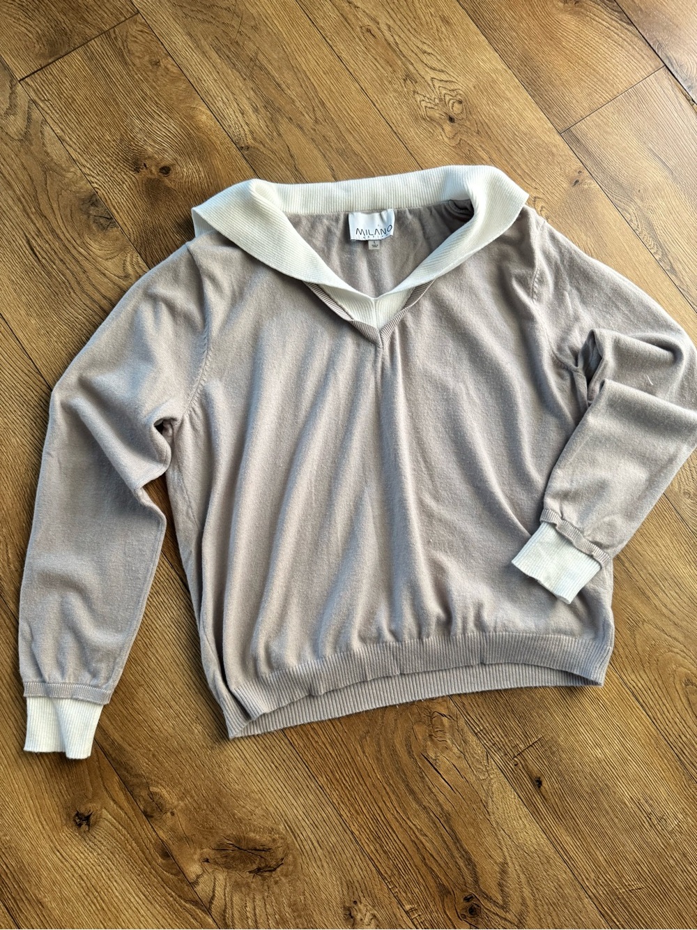 Milano Grey V-Neck Sweater with White Sailor Collar